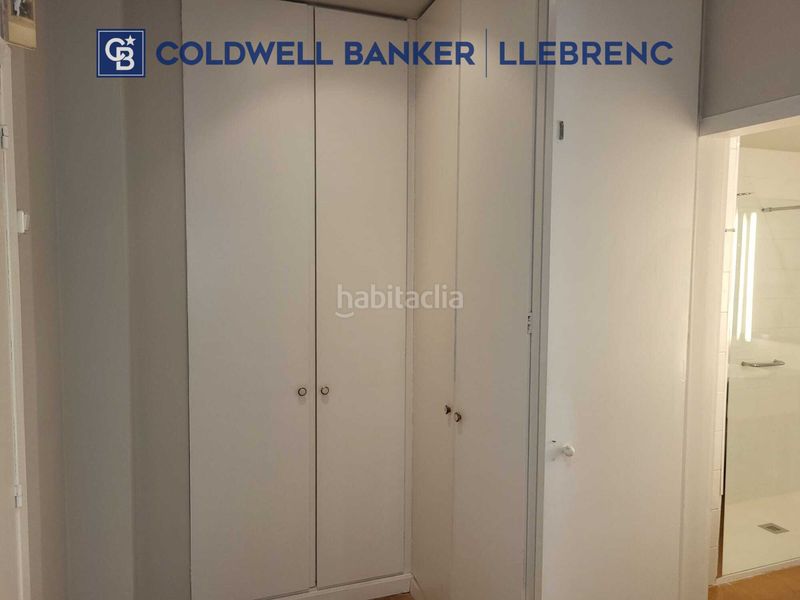 Foto 8bce058c-077b-411d-abd6-f8fa9b4e8366. Rent ground floor with fireplace heating parking in Barcelona