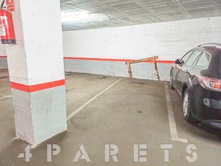 Aparcament cotxe  Ronda francesc macià. Amplia plaza de garaje en president macià mataró