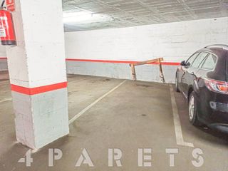Parking coche  Ronda president macià. Amplia plaza de garaje en president macià mataró