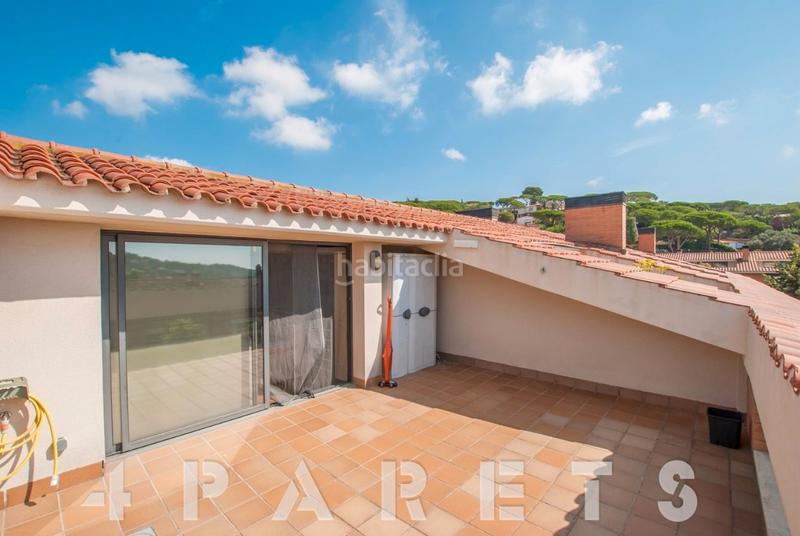 Foto 015da4b5-de54-4737-9675-0011ebe80d66. Reihenhaus mit heizung parking pool in Cabrils