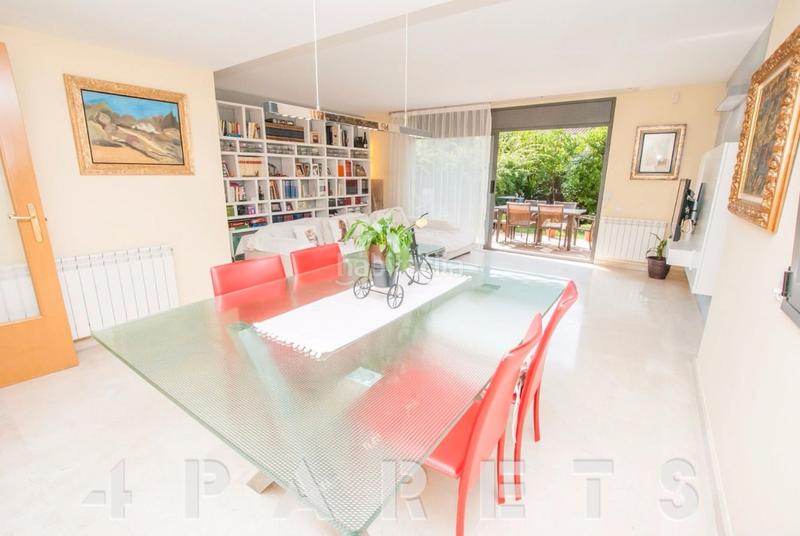 Foto 22d39752-2e66-492d-83a5-668ba99d7c02. Reihenhaus mit heizung parking pool in Cabrils