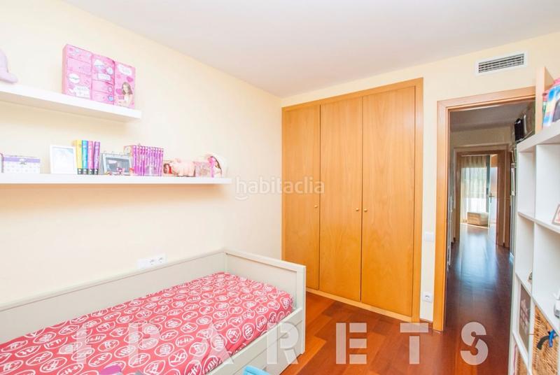 Foto 2fef592a-2e92-488e-9079-7e763bf46e69. Reihenhaus mit heizung parking pool in Cabrils