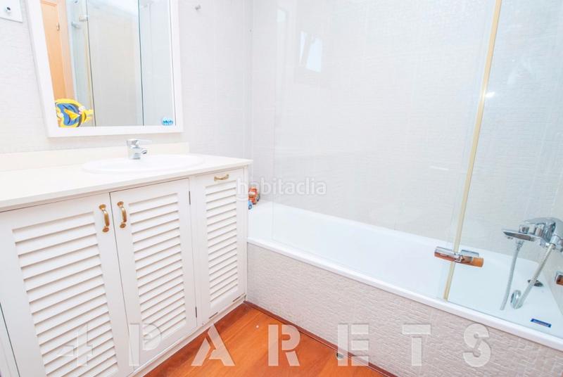 Foto 430d8028-0d6a-497c-a8c5-6b8c72ed3987. Reihenhaus mit heizung parking pool in Cabrils