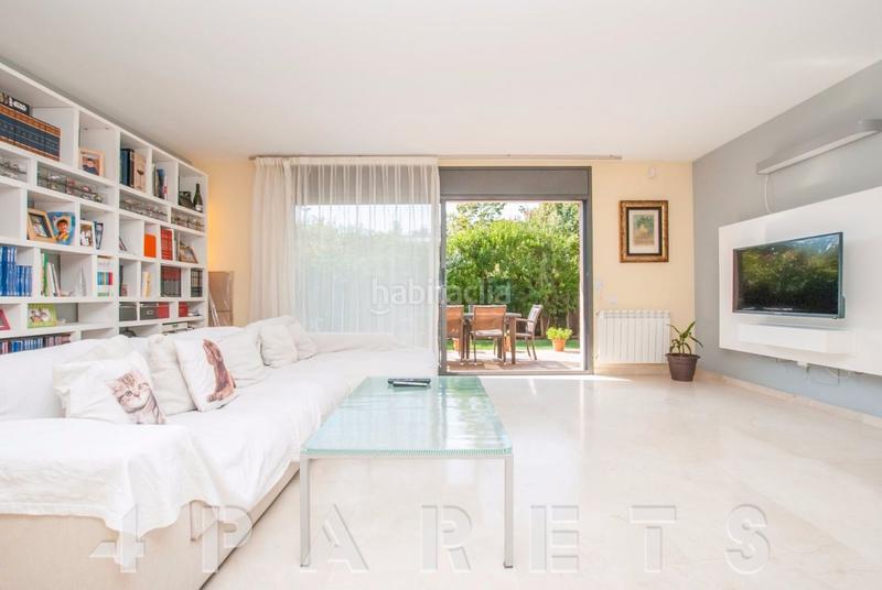 Foto 66ba0d81-d8aa-425c-bd02-ca3160b8adb6. Reihenhaus mit heizung parking pool in Cabrils