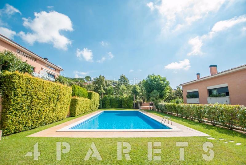 Foto de8a4dc7-7029-4a84-a775-a9359c2991f0. Reihenhaus mit heizung parking pool in Cabrils