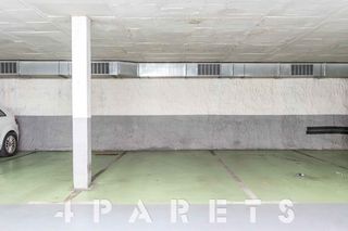 Aparcament cotxe  Carrer de jos� m. torrijos. Amplia plaza de garaje en el eixample de matar�