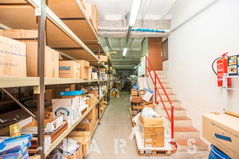 Foto 4d855b11-73de-4ac2-b1d5-88a2dc41d1eb. Locale commerciale in Eixample Mataró