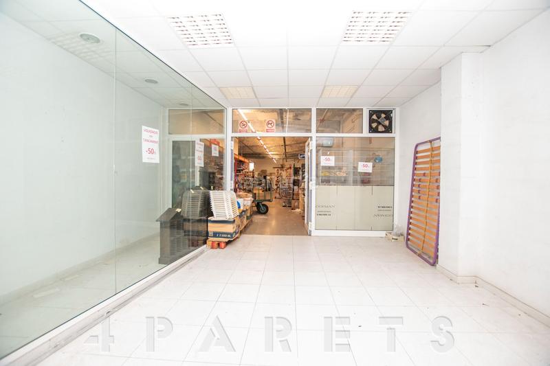 Foto cf84cc0c-2e79-41df-b669-1da860dad922. Locale commerciale in Eixample Mataró