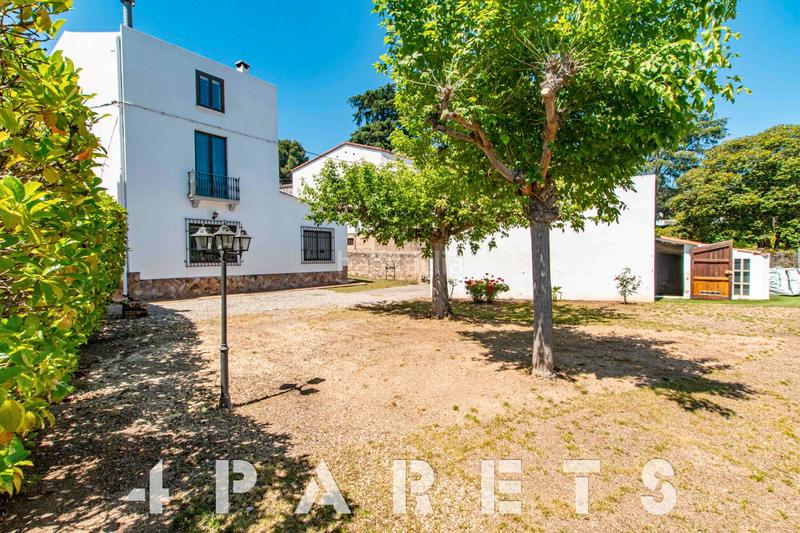 Foto 125cee4c-20dd-4743-9951-c46d2e3fa74a. Casa adosada sensacional casa adosada a tres vientos en el centro en Cabrera de Mar
