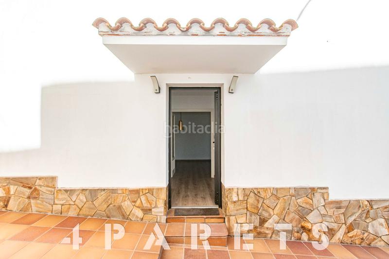 Foto c1004e14-c2e0-4874-8f89-ada46ef3ac5e. Casa adosada sensacional casa adosada a tres vientos en el centro en Cabrera de Mar