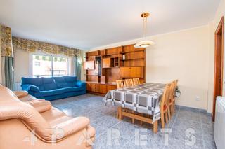 Lloguer Àtic  Ronda o'donnell. Amplio y acogedor ático de 4 habitaciones en el eixample de mata