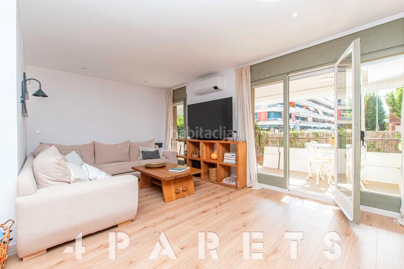 Foto cbcf517e-b8a7-42f2-b6a3-225a6ecd7f48. Planta baja fantástica planta baja totalmente reformada en una de las comunidades más prestigiosas en Vilassar de Mar