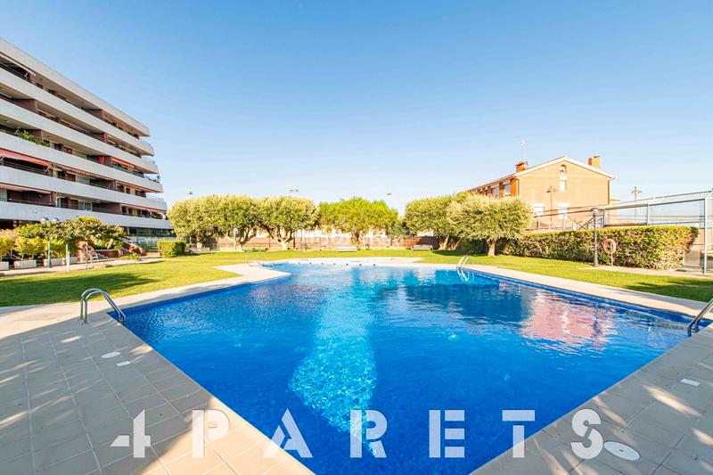 Foto d7f8f330-9618-40f7-89ce-1ad0b1510da3. Planta baja fantástica planta baja totalmente reformada en una de las comunidades más prestigiosas en Vilassar de Mar