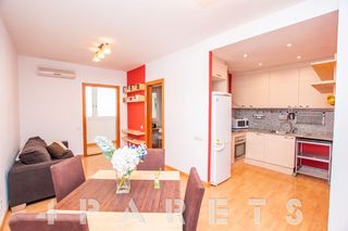 Appartamento  Carrer de la democr�cia. Precioso piso reformado de 2 habitaciones a 5 minutos de glorias