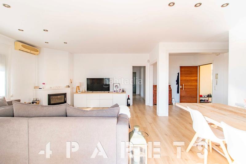 Foto 1605930b-945b-4a28-a3aa-ea5804093a87. Chalet mit kamin heizung parking pool in Premià de Dalt