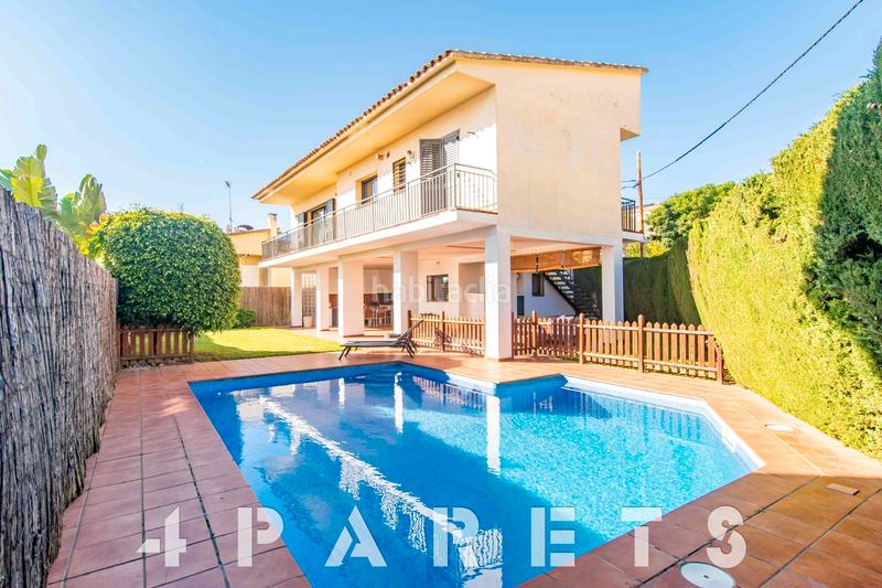 Foto 1d8317e9-b59b-41fe-8b74-cb5d454a9841. Chalet mit kamin heizung parking pool in Premià de Dalt