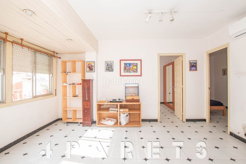 Foto 42e8fb2c-cf91-4650-8ec9-f5f0b2e9ad31. Ático soleado ático de 2 habitaciones en el centro en Mataró