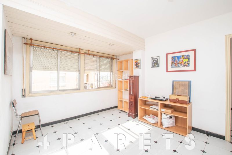 Foto 6f91eb75-58c8-46cc-b093-160e7a9a0a11. Ático soleado ático de 2 habitaciones en el centro en Mataró