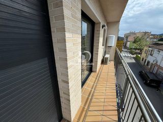 Appartement  Calle romero torres. Venta de piso en tordera