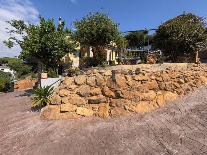 Foto 45d2b8d4-c30d-49db-b0bb-e9a55bd6e3e0. Chalet con impresionantes vistas al mar en Palafolls