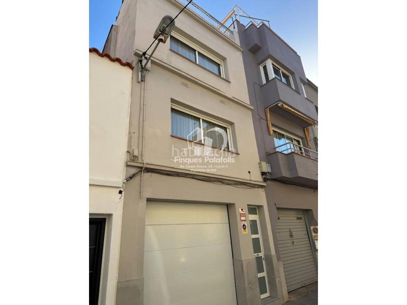 Foto 5ef7bc7d-3331-460a-962e-c465d29998c7. Maison jumelée avec parking dans Malgrat de Mar