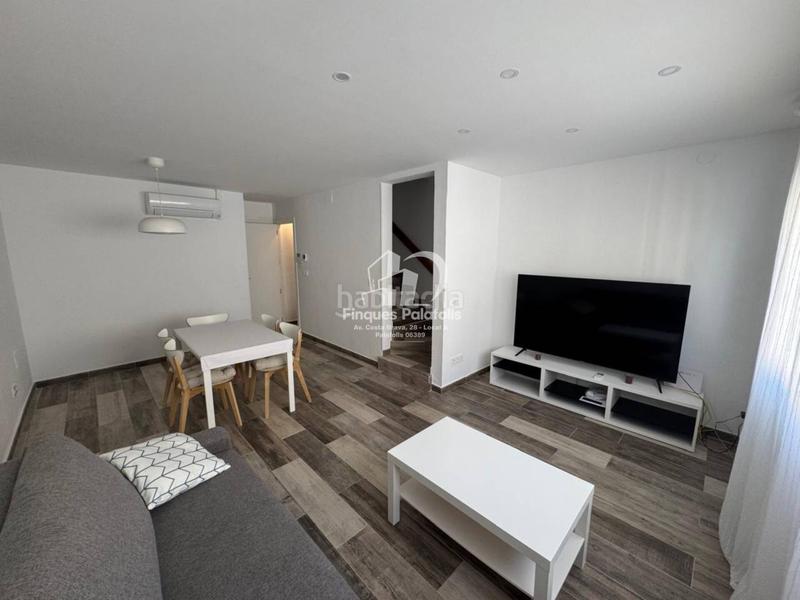 Foto 880a72bc-9c3d-4ad2-8901-a510441c77f8. Maison jumelée avec parking dans Malgrat de Mar