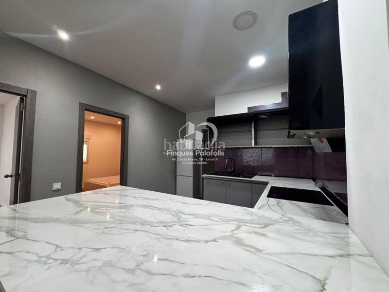 Foto d4cbecf0-c1e2-4af3-89d6-c1cec054343d. Flat in Eixample Sant Feliu de Guíxols
