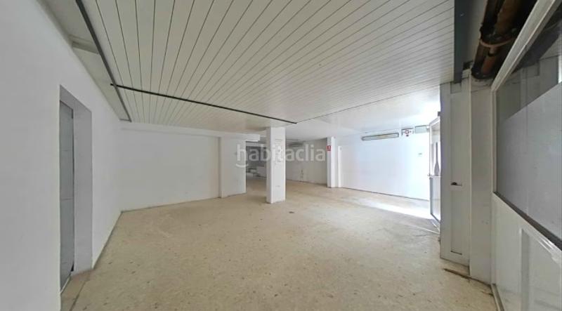 Foto d947fb30-1edb-4889-a80a-a0733676d0c4. Local comercial amplio local comercial en venta en Viladecans