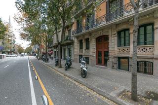 Location Loft  Carrer de roger de llúria. Loft en el dreta del eixample