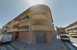 Local Comercial  Carrer de pau casals. Amplio local comercial en venta en agramunt - calle pau casals