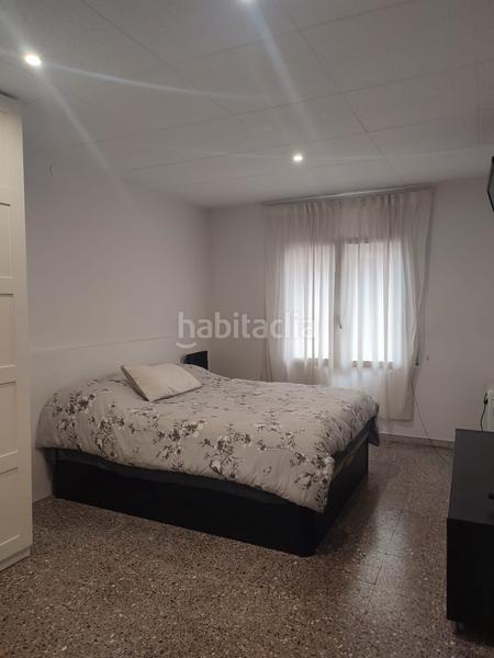 Foto 4430939b-f181-44d7-a897-70b79e8cfdc4. Piso  en pleno centro , a sólo un paso de todo tipo de servicios en Rubí