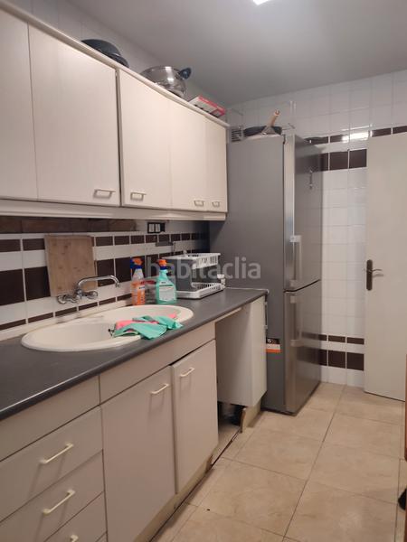Foto ad6eba1b-14fb-48c3-b46e-b85b4956192e. Piso  en pleno centro , a sólo un paso de todo tipo de servicios en Rubí