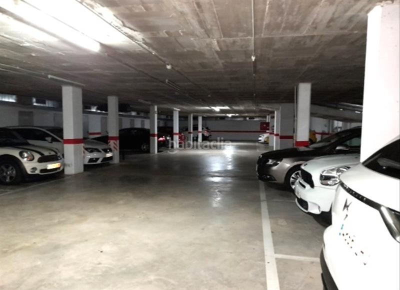 Foto 534cd7fa-c0fc-49ee-b827-6bd972f86fa4. Aparcament cotxe a carrer d'extremadura 13 a Les Planes Sant Joan Despí