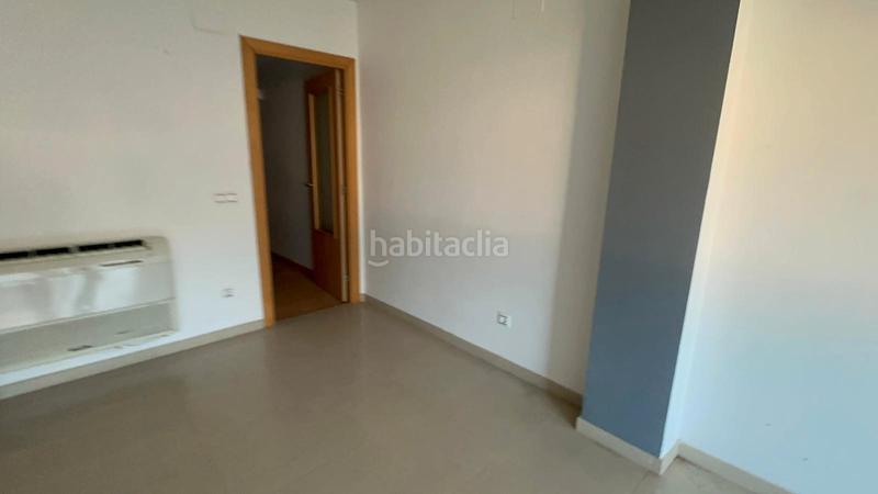 Foto 0e4cd414-7b2f-4f1c-a7f1-5540fbc70355. Piso entresuelo en venta , a 5 minutos del port marítim en Sant Carles de la Ràpita