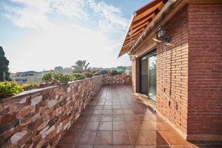 Chalet  El carrer de nicaragua. Propiedad exclusiva en segur de calafell — confort y privacidad