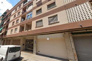 Local Comercial a Carrer del monestir de ripoll 7. Conjunto de tres locales en reus