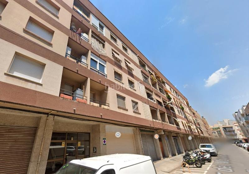 Foto 52b0727b-20d4-4ed0-af29-b0d40d655018. Locale commerciale in carrer del monestir de ripoll 7 in Reus