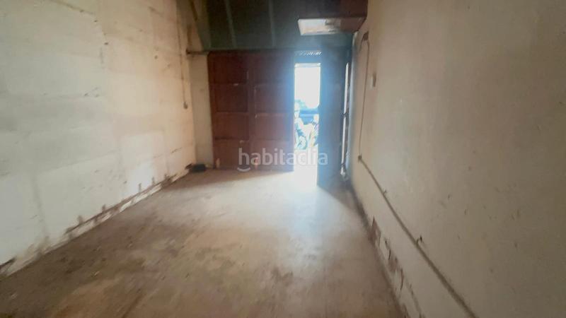Foto 782017fa-bd51-4b80-acbb-805917736498. Locale commerciale in carrer del monestir de ripoll 7 in Reus