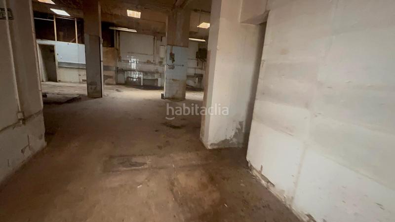 Foto 93c58058-5e64-4dfb-96a6-c8a2a5bddade. Locale commerciale in carrer del monestir de ripoll 7 in Reus