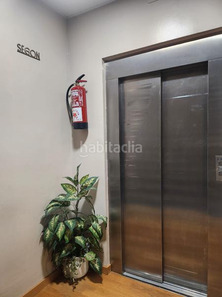 Foto 717a78aa-f5ab-4e54-8cfb-ede23f45c5d1. Pis amb calefacció a El Gall Esplugues de Llobregat