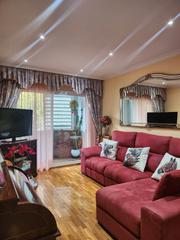 Appartement  Carrer d'ngel guimer. Century 21 xarxa, te presenta en exclusiva este acogedor y funci