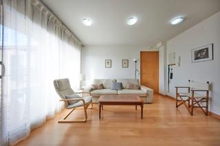 Pis  Carrer vilanova. Vivienda luminosa en tercera planta con vistas abiertas y un ent
