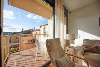 Pis  Carrer vilanova. Vivienda luminosa en tercera planta con vistas abiertas y un ent