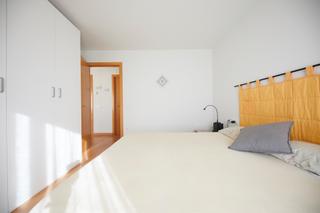 Etagenwohnung  Carrer vilanova. Cómodo piso con vistas despejadas y excelente ubicación