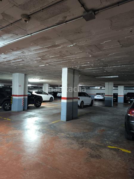 Foto 6b0f6a7c-2dd9-4cdb-8347-8e7b49ff07bc. Autoparkplatz in Centre Rubí