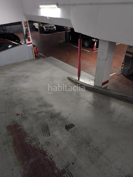 Foto 31c8d2f5-97f7-4b3b-9b2a-012151f9f0a3. Parking coche en carrer del canonge doctor auguet 53 plaza de aparcamiento en Viladecans