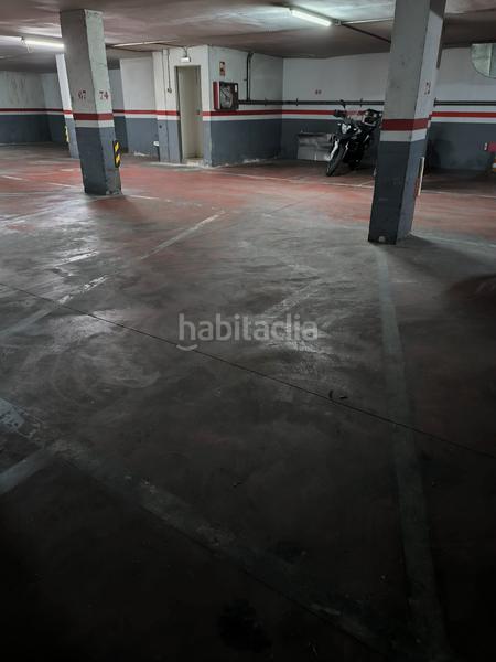 Foto ff068fa0-d798-4ea8-9121-eb963d8e2443. Parking coche en carrer del canonge doctor auguet 53 plaza de aparcamiento en Viladecans