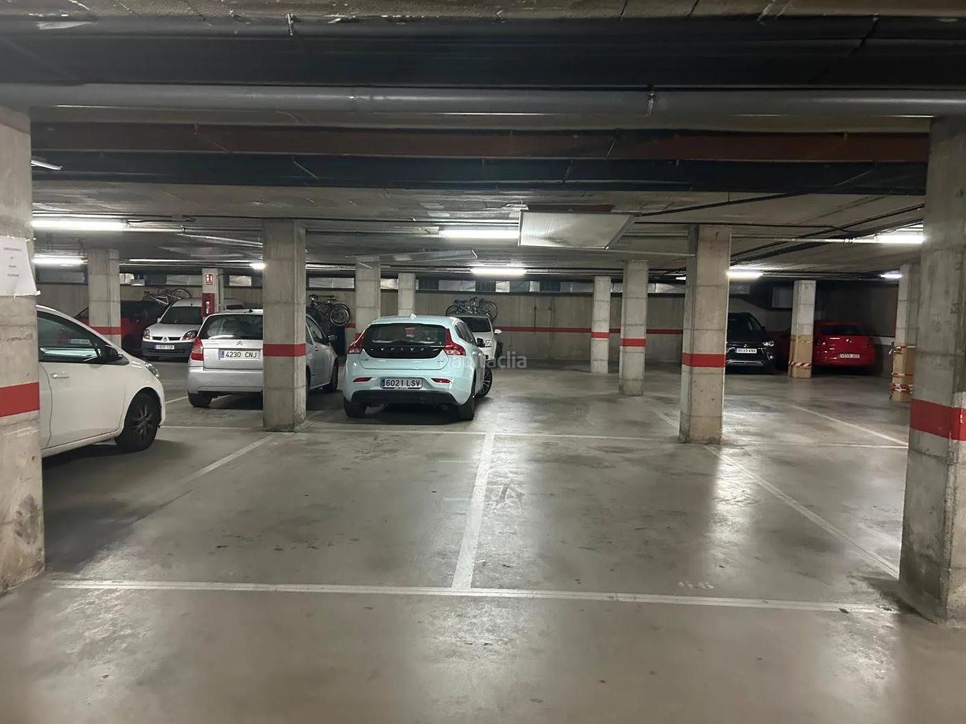 Plaza de parking en el centro de Cabrera de Mar Cabrera de Mar