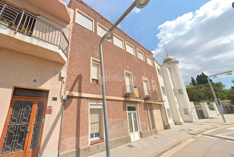 Foto 4f7a4a85-f68b-4efc-9047-11ef106ec091. Casa adosada oportunidad para construir hasta 9 pisos – casa para reformar o derribar en el papiol en Papiol (El)