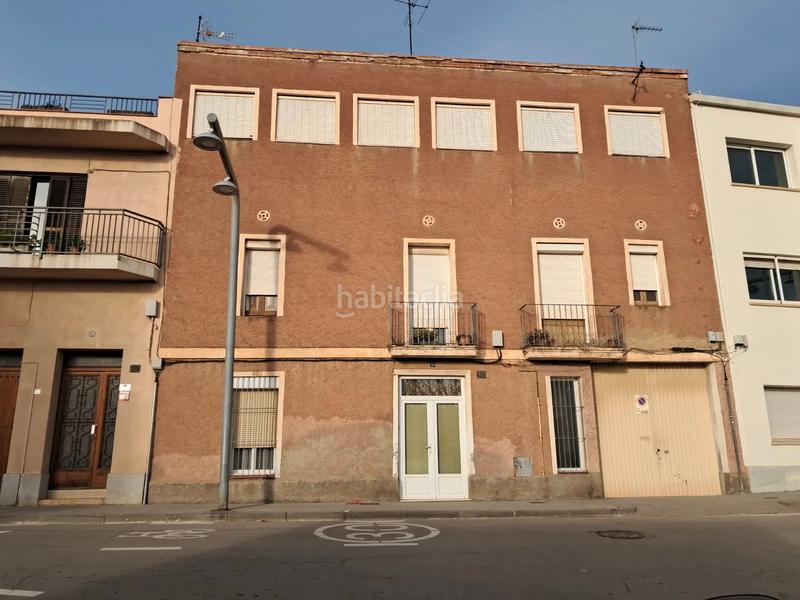 Foto 7828d7f1-7aad-4705-8d6f-1193c723f6a4. Casa adosada oportunidad para construir hasta 9 pisos – casa para reformar o derribar en el papiol en Papiol (El)